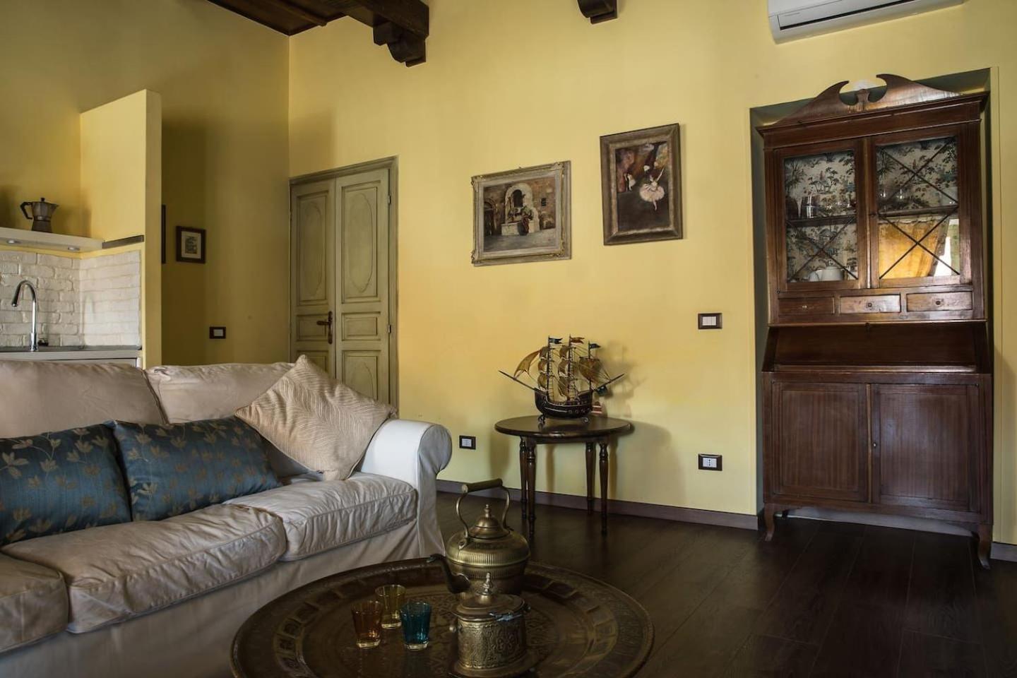 Crispi Deluxe 2 Bedroom Rom